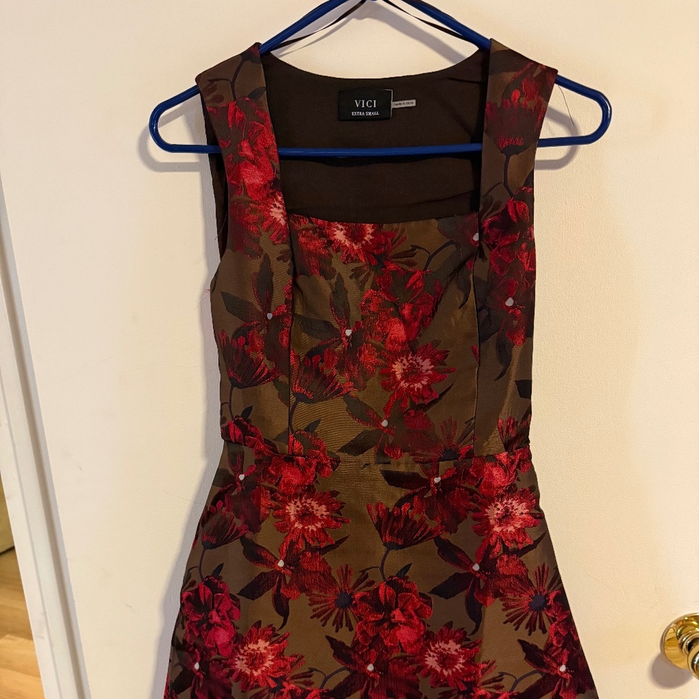 Vici mini dress brown red floral